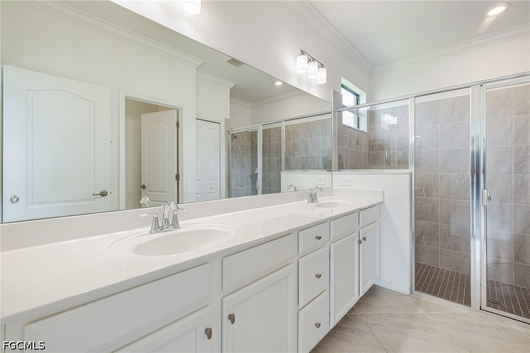 3 Bed SingleFamilyResidence for Sale in Portico, FL — photo 15