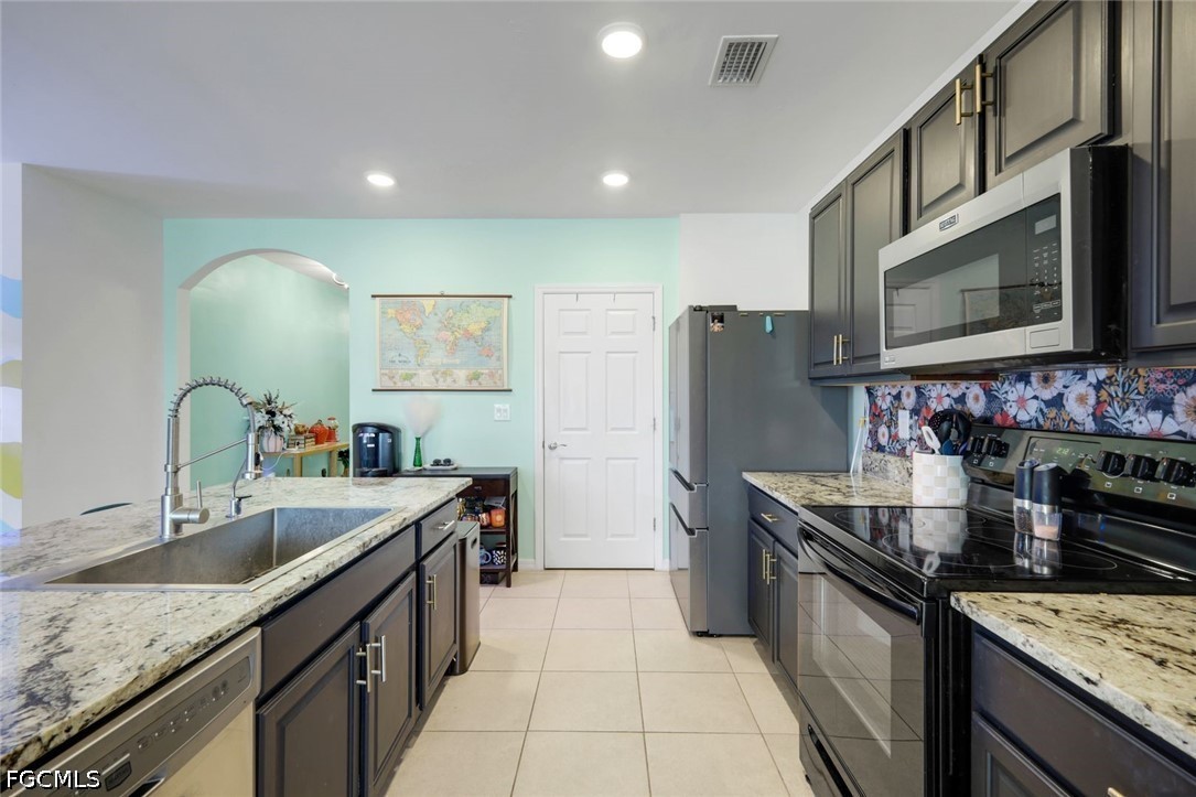 3 Bed SingleFamilyResidence for Sale in Cape Coral, FL — photo 15