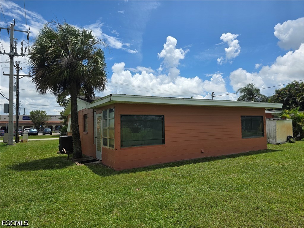2 Bed Duplex for Sale in Sabal Palm Gardens, FL, $119,900 — photo 15