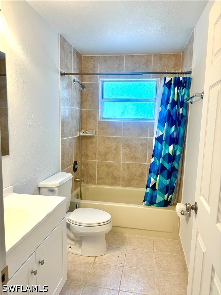 3 Bed SingleFamilyResidence for Sale in Naples, FL, $449,000 — photo 15