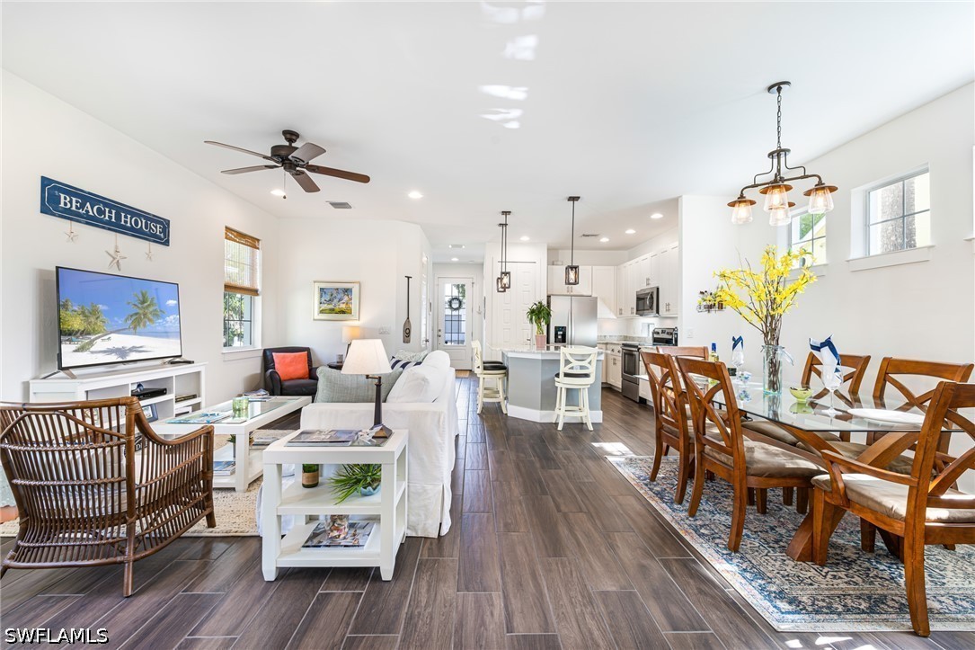5 Bed SingleFamilyResidence for Sale in Kelly Plaza, FL — photo 15