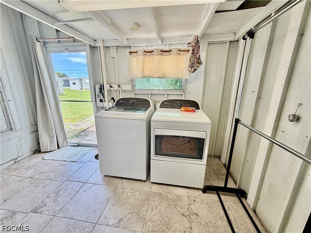 2 Bed ManufacturedHome for Sale in Carriage Village, FL — photo 15