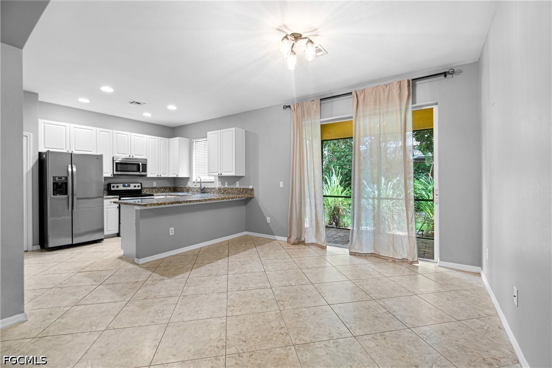 3 Bed Townhouse for Sale in Copper Oaks, FL, $325,000 — photo 15