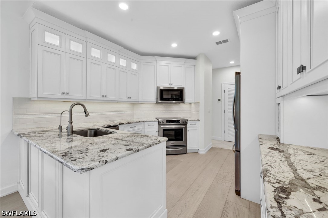 3 Bed Condominium for Sale in The Hamptons, FL, $799,000 — photo 15