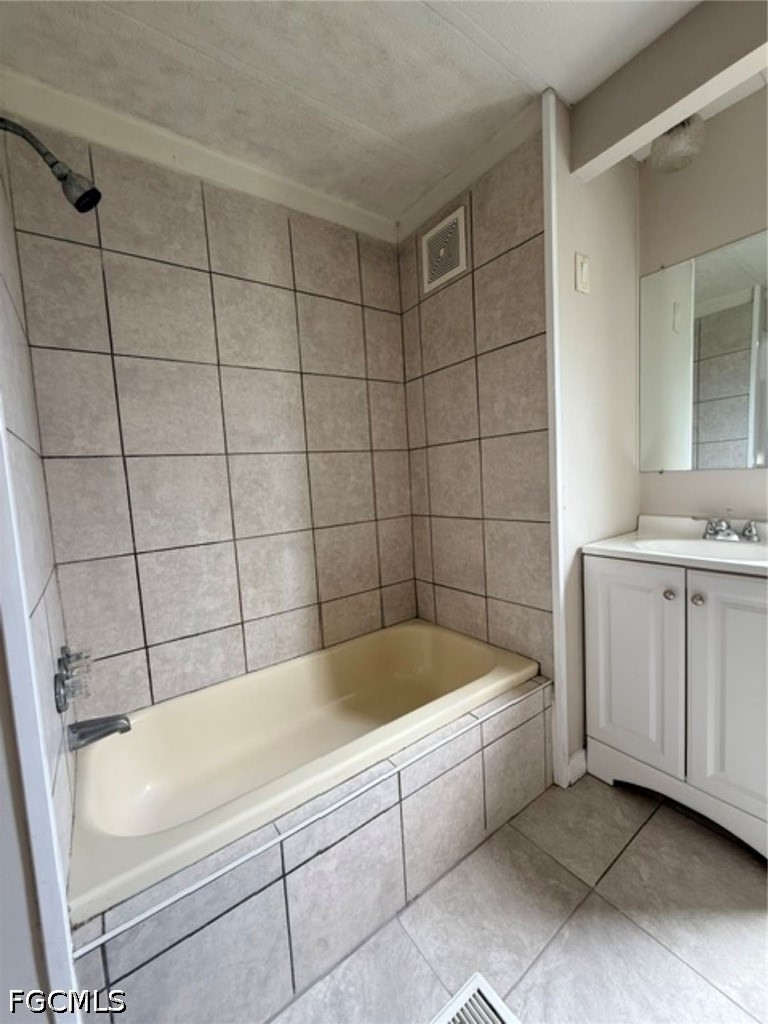2 Bed ManufacturedHome for Sale in Fort Myers, FL, $119,000 — photo 15