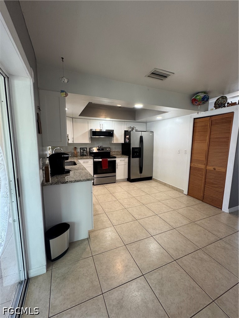 3 Bed SingleFamilyResidence for Sale in Cape Coral, FL — photo 15