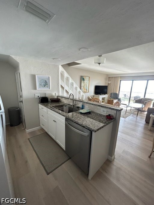 3 Bed Waterfront Home for Sale in Captiva, FL, $950,000 — photo 15