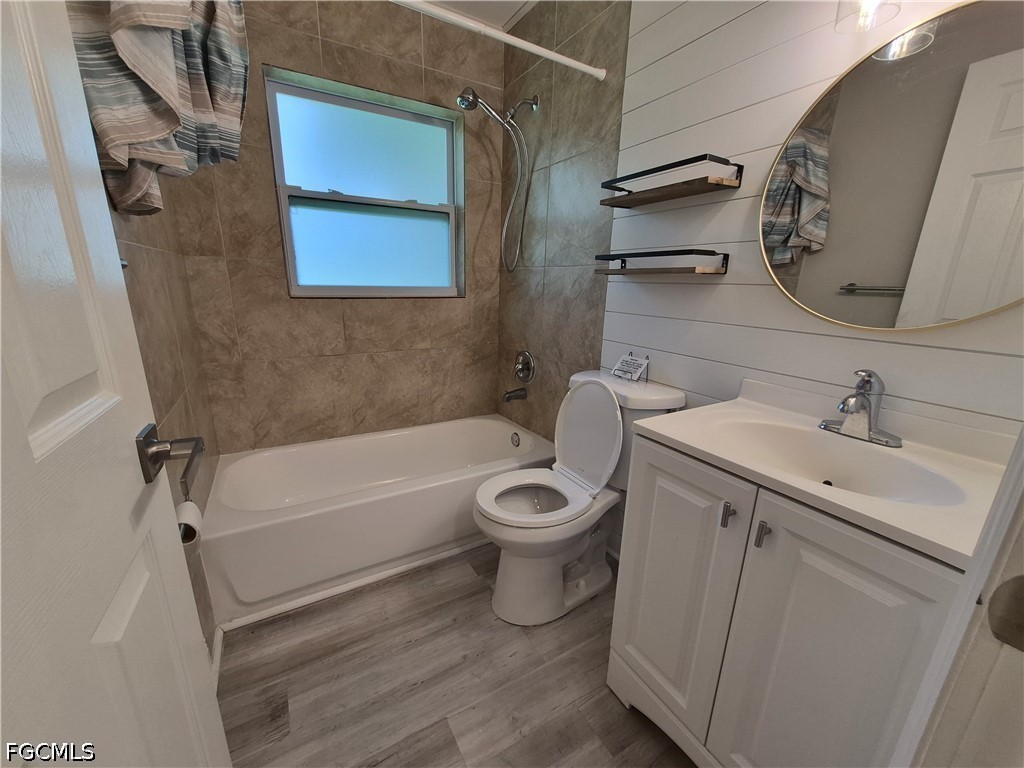 4 Bed Duplex for Sale in Cape Coral, photo 15