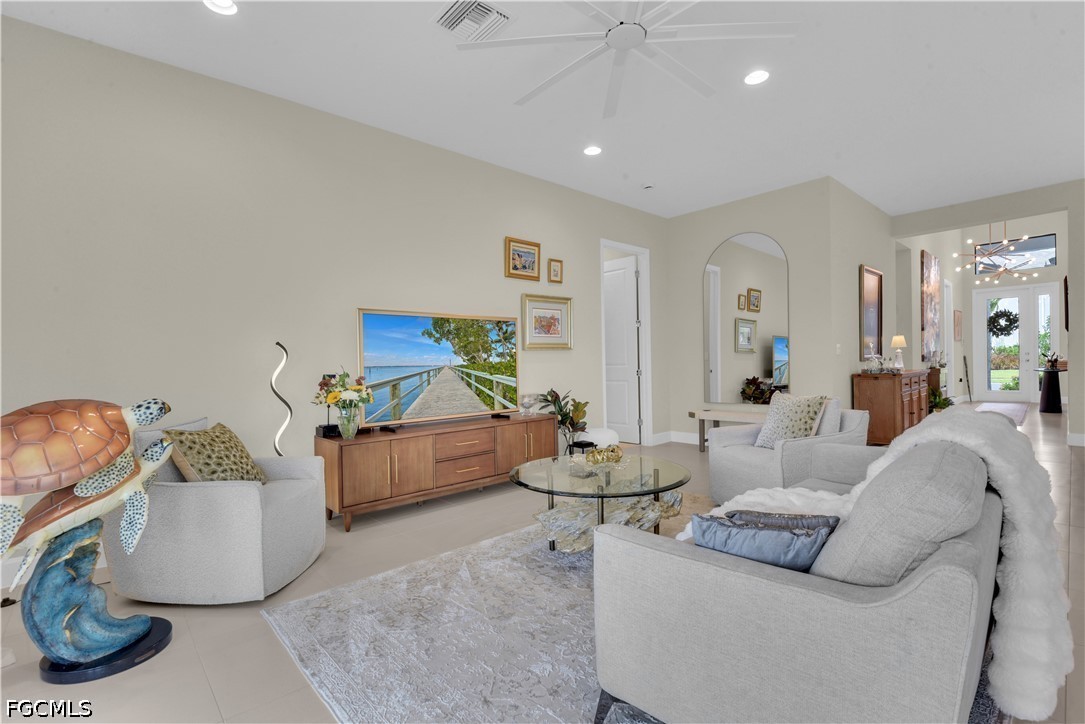 3 Bed SingleFamilyResidence for Sale in Estero, photo 15
