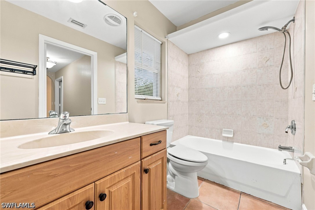 4 Bed Duplex for Sale in Heitmans, FL, $2,000 — photo 15