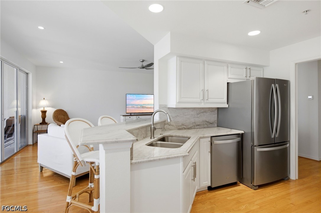 3 Bed Waterfront Home for Sale in Waterside At Bay Beach, photo 15