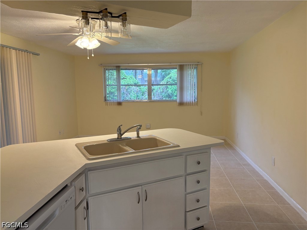 3 Bed SingleFamilyResidence for Sale in Sunset Cove, FL — photo 15