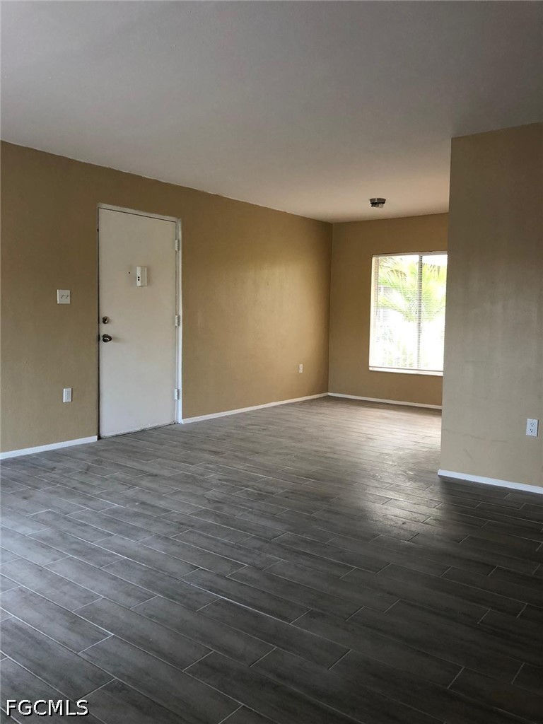 2 Bed Condominium for Sale in Fort Myers, FL, $130,000 — photo 15