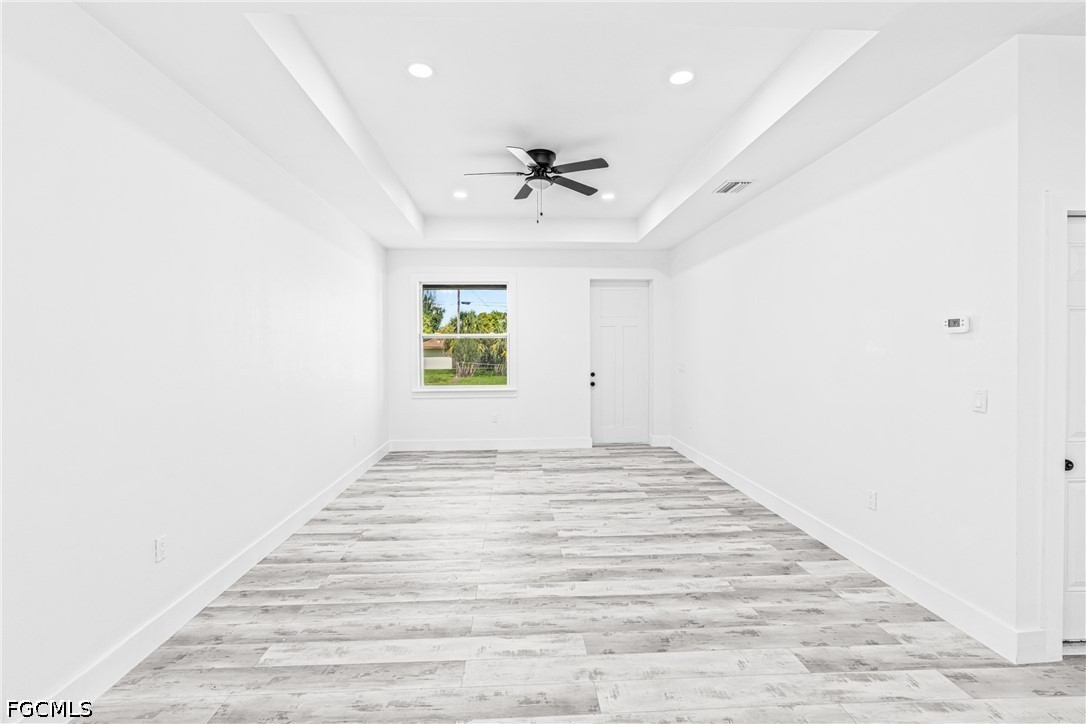 3 Bed SingleFamilyResidence for Sale in Fort Myers, FL — photo 15