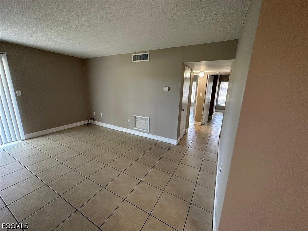 2 Bed Condominium for Sale in Green Tee Village, FL, $1,250 — photo 15