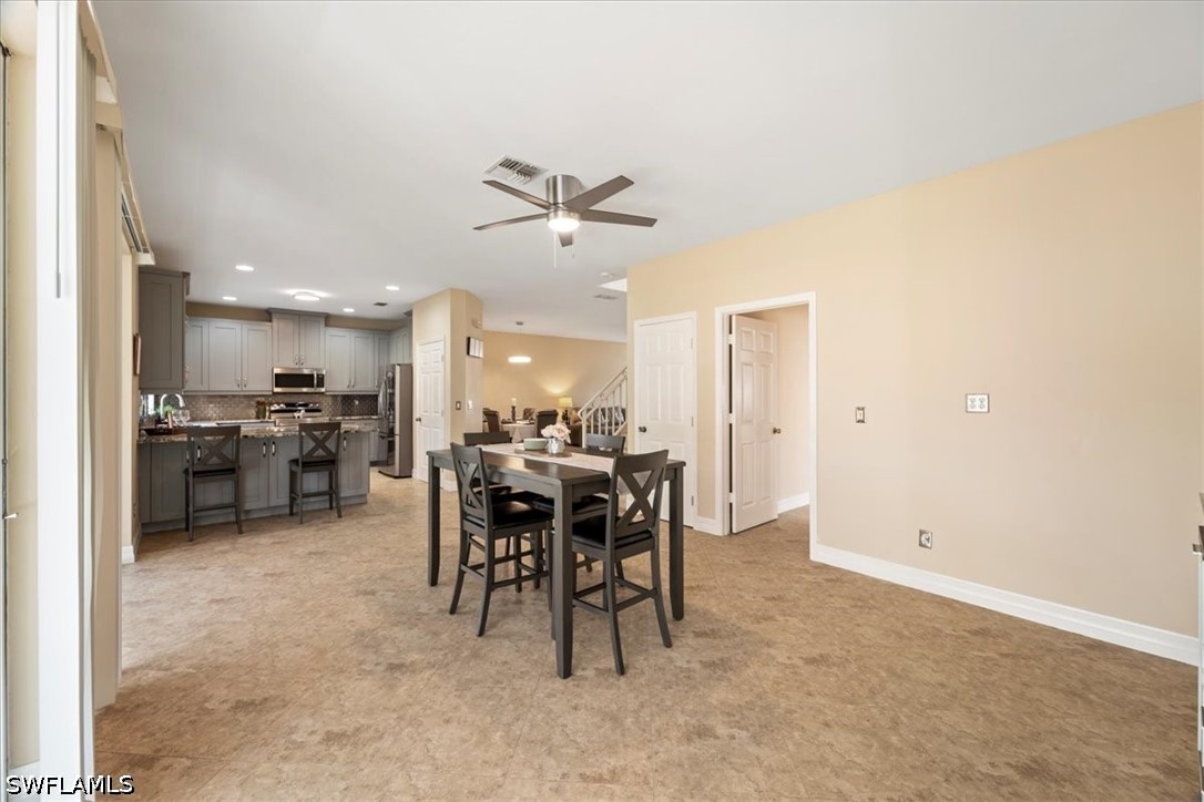 4 Bed SingleFamilyResidence for Sale in Eagle Pointe, FL — photo 15