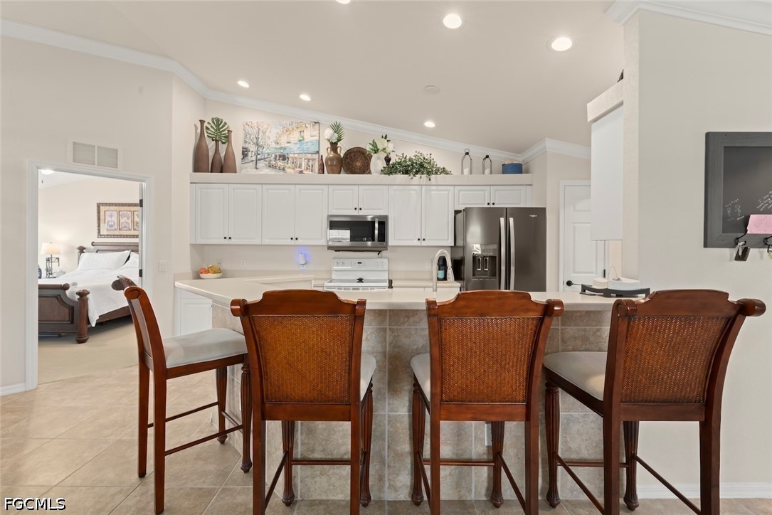 3 Bed Pool Home for Sale in Kings Green, photo 15