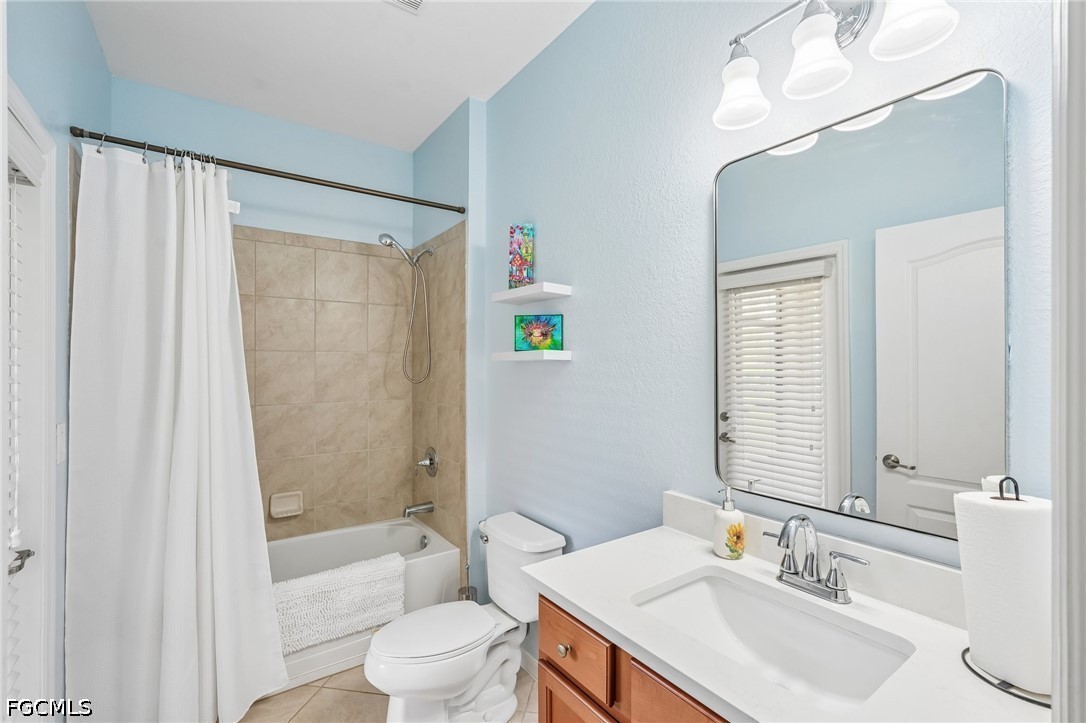 3 Bed SingleFamilyResidence for Sale in Bella Vida, FL — photo 15