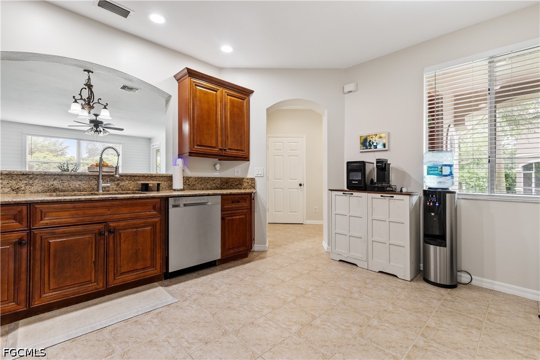 4 Bed Townhouse for Sale in Colonnade At Forum, FL, $289,900 — photo 15