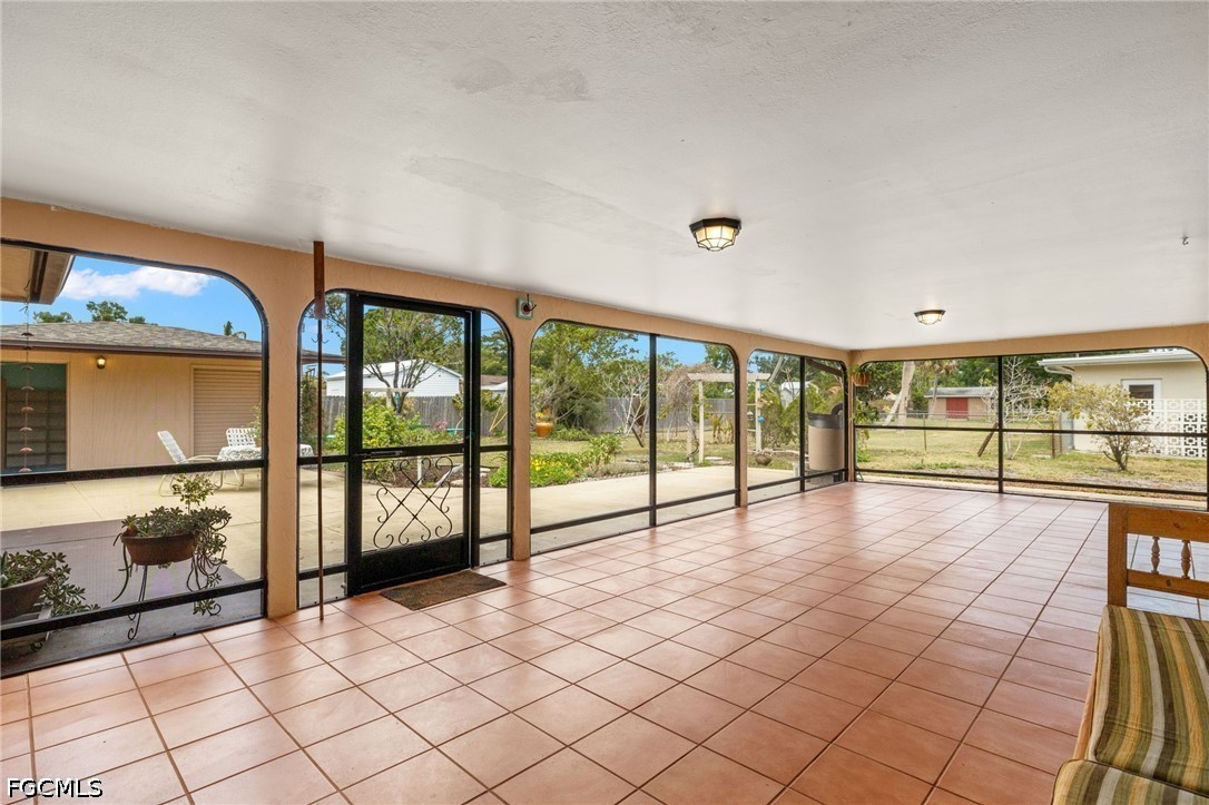 3 Bed SingleFamilyResidence for Sale in Fort Myers, photo 15