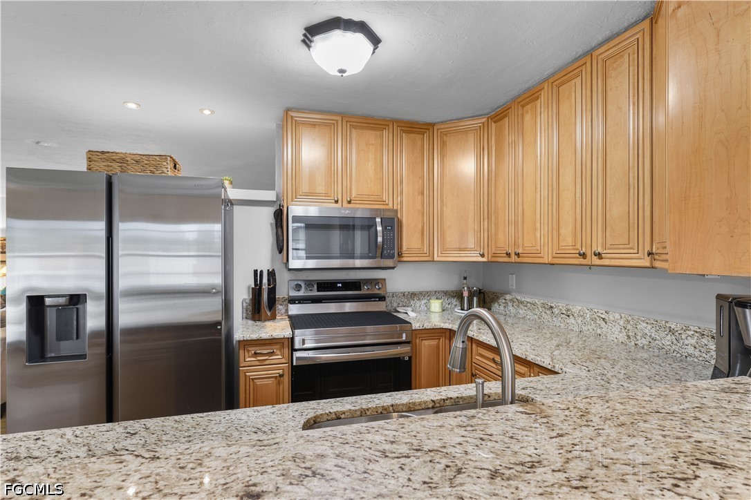 3 Bed Pool Home for Sale in Cape Coral, photo 15