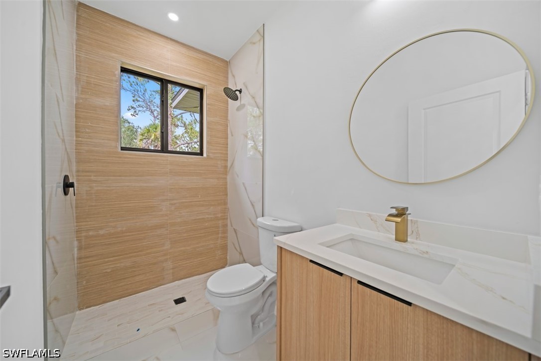 4 Bed SingleFamilyResidence for Sale in 900 Building, FL — photo 15