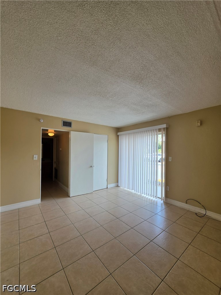 1 Bed Condominium for Sale in Green Tee Village, FL, $1,200 — photo 15