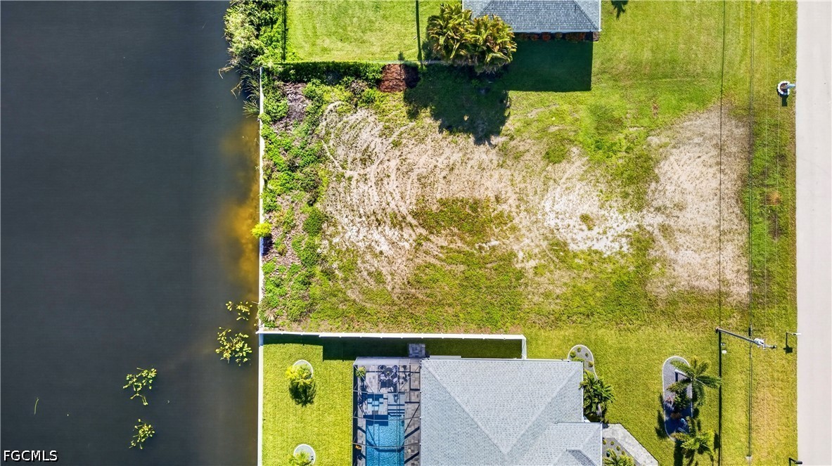 Waterfront Home for Sale in Cape Coral, photo 15