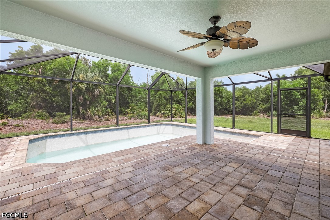 3 Bed Pool Home for Sale in Charlotte Shores, photo 15