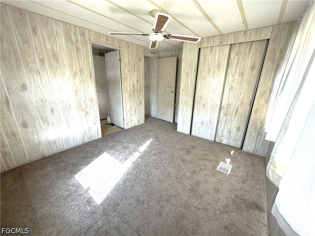 2 Bed ManufacturedHome for Sale in Mobile Manor, FL, $1,200 — photo 15