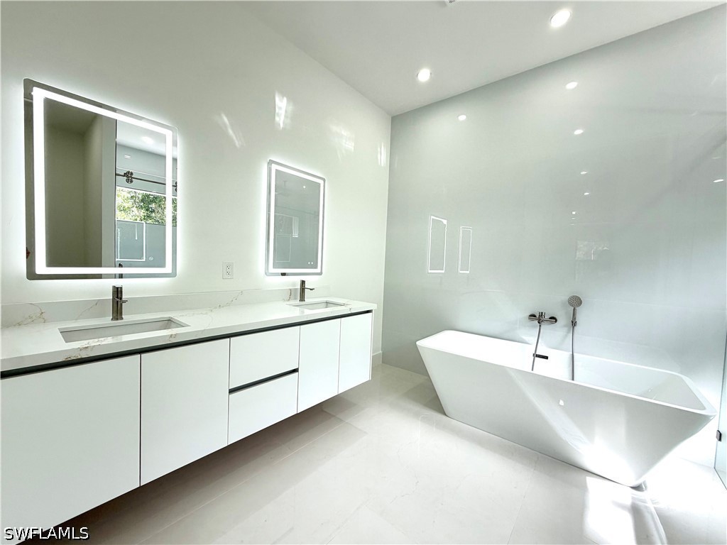4 Bed SingleFamilyResidence for Sale in Naples, FL, $629,900 — photo 15