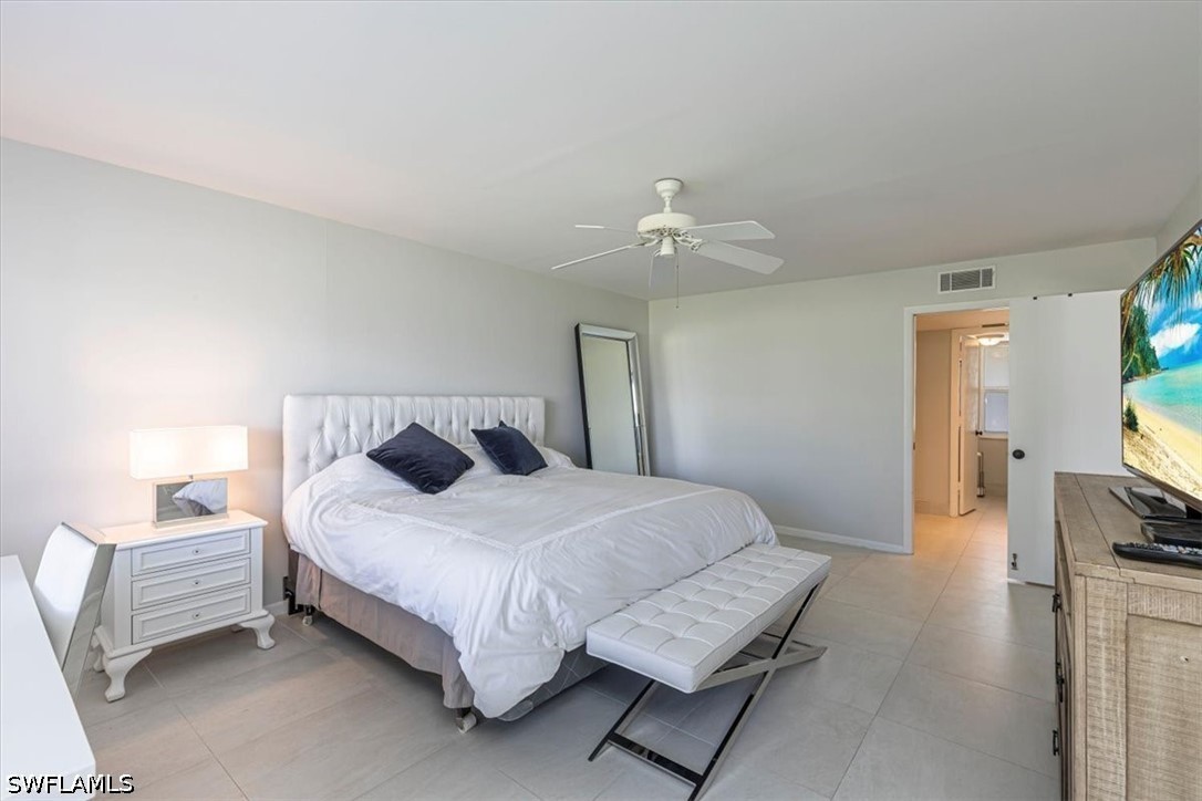 2 Bed Condominium for Sale in Naples, FL, $350,000 — photo 15