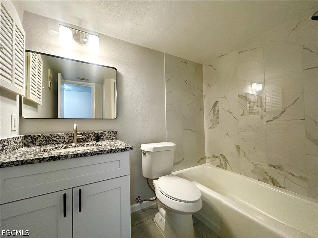 2 Bed Condominium for Sale in Capeway Condo, photo 15