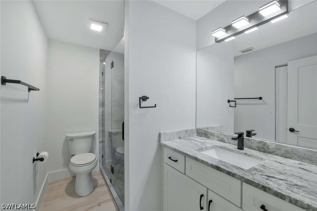 2 Bed Waterfront Home for Sale in Naples, photo 15