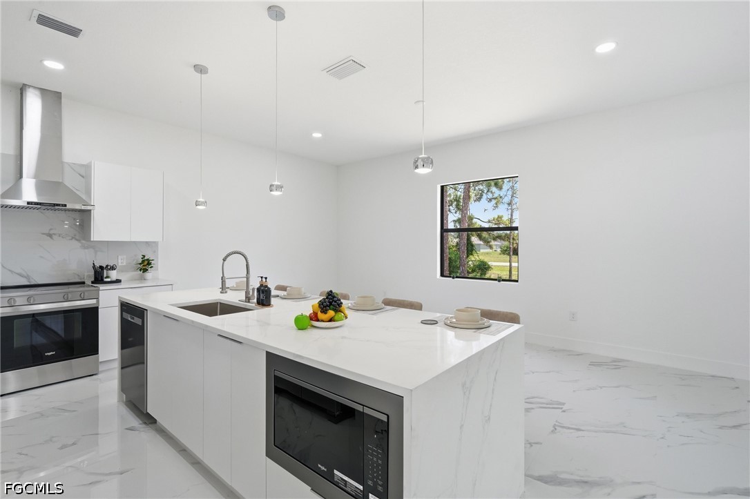 4 Bed SingleFamilyResidence for Sale in Port Labelle, photo 15