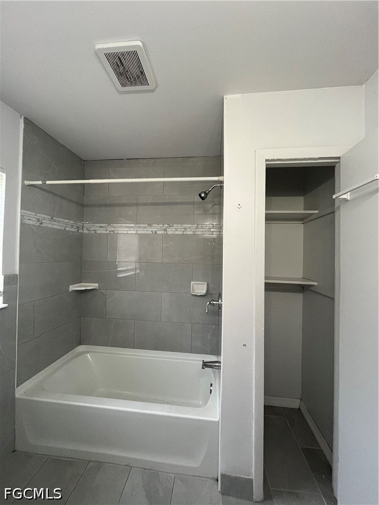 3 Bed SingleFamilyResidence for Sale in Fort Myers, photo 15