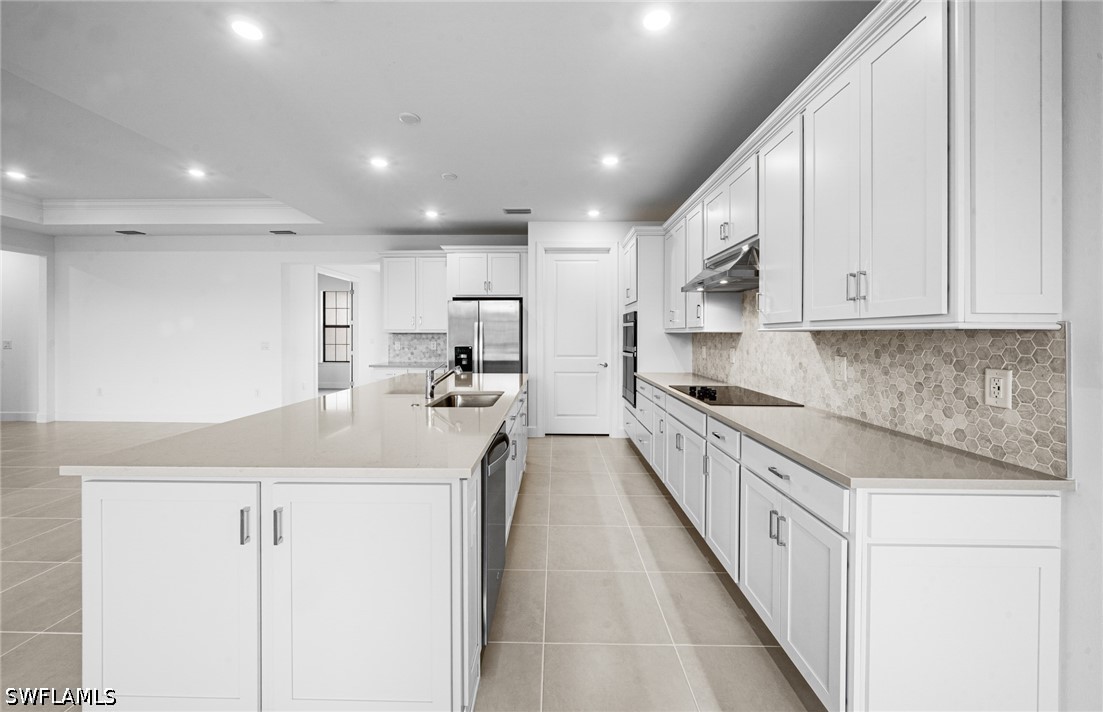 3 Bed Pool Home for Sale in Country Club, photo 15