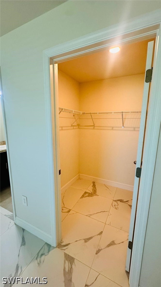 3 Bed SingleFamilyResidence for Sale in Lehigh Acres, photo 15