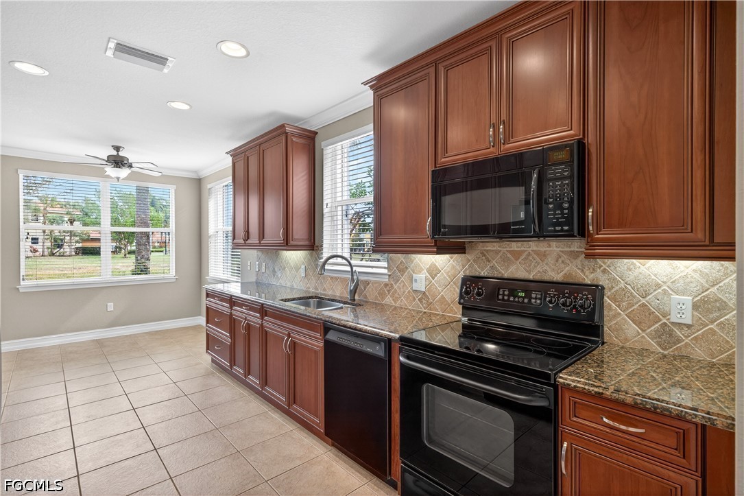 2 Bed Waterfront Home for Sale in Portofino, photo 15