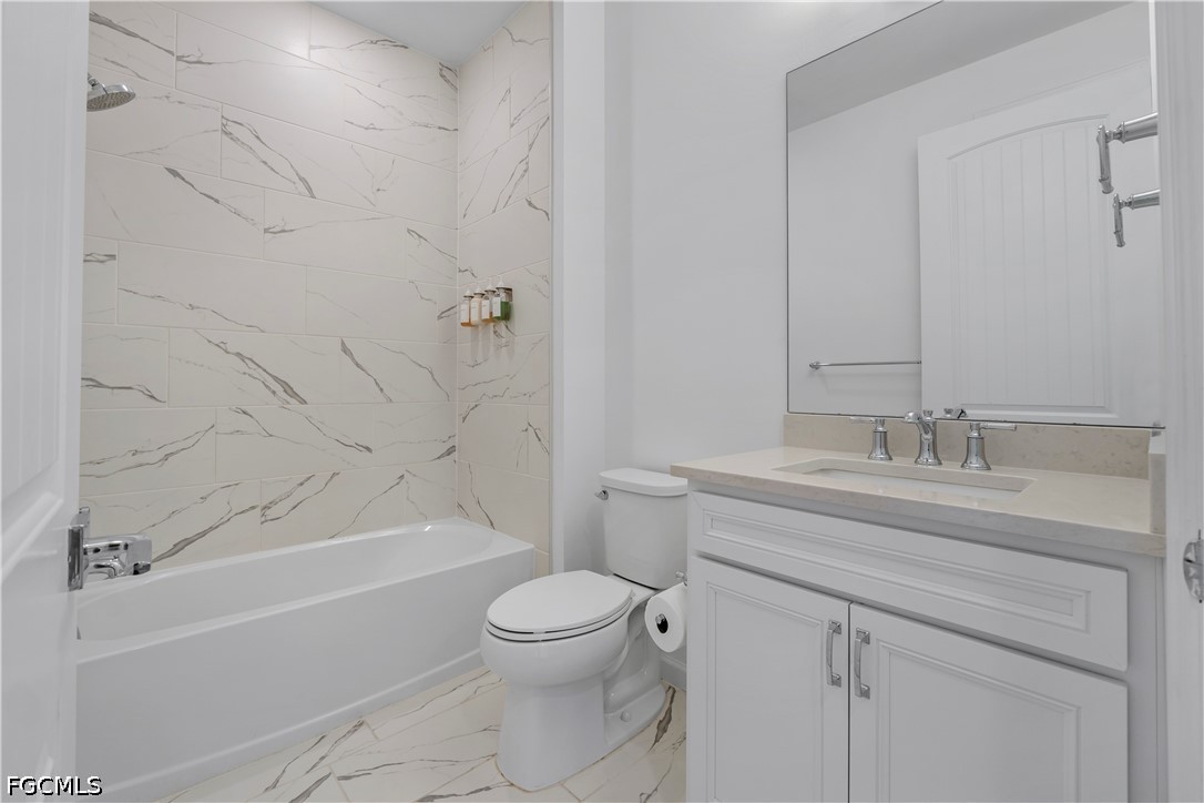 3 Bed Waterfront Home for Sale in Northridge, photo 15