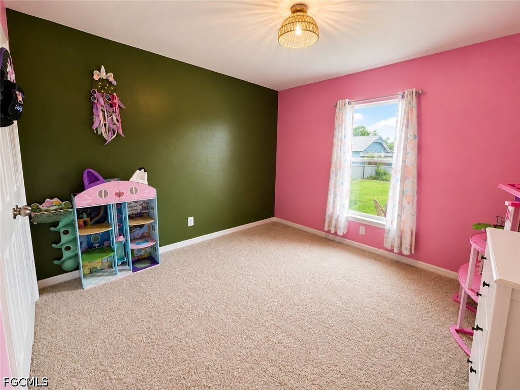 3 Bed SingleFamilyResidence for Sale in Cape Coral, photo 15
