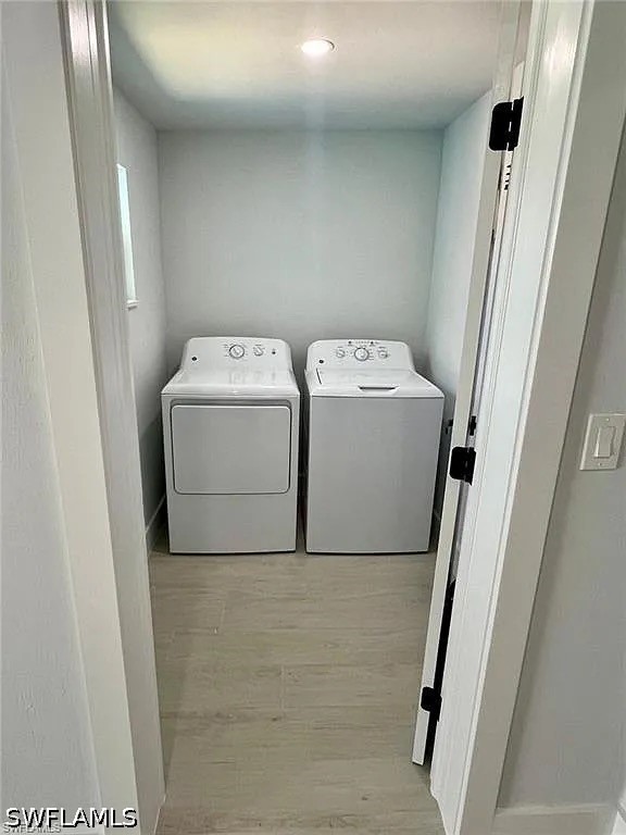 3 Bed Pool Home for Sale in Fort Myers Shores, photo 15