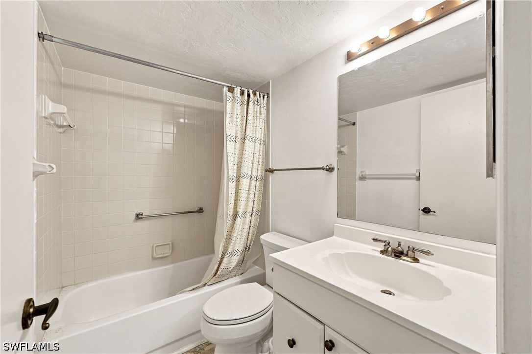 2 Bed Condominium for Sale in Naples, photo 15
