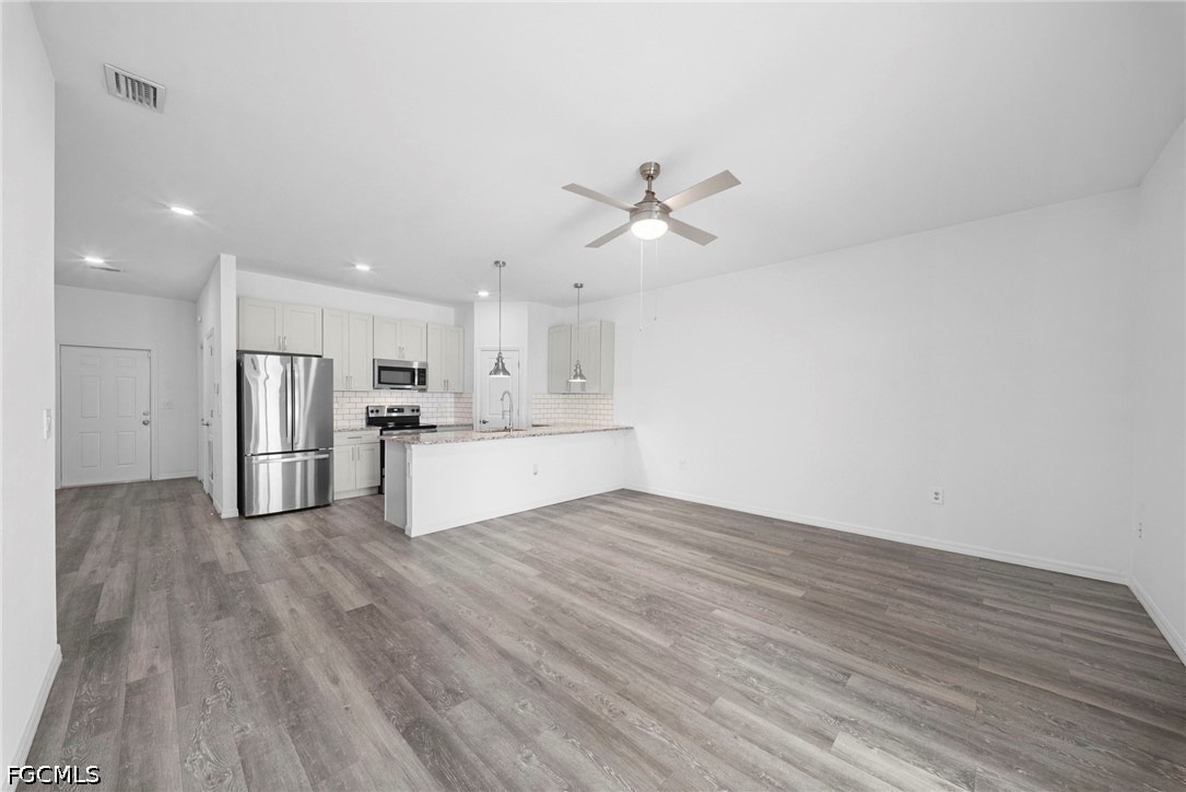 3 Bed Duplex for Sale in Lehigh Estates, photo 15