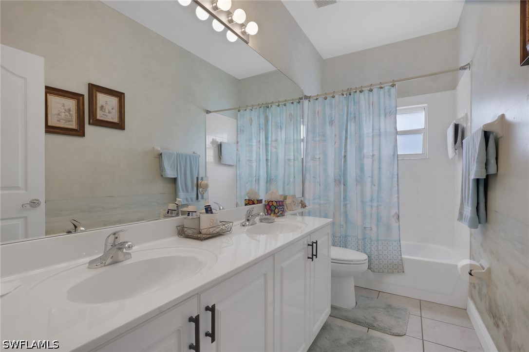 4 Bed Pool Home for Sale in Silverlakes, photo 15