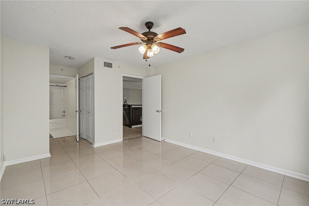 2 Bed Condominium for Sale in Naples, photo 15