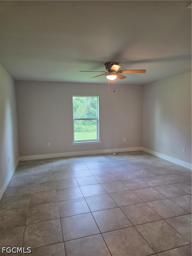 4 Bed SingleFamilyResidence for Sale in Lehigh Acres, photo 15