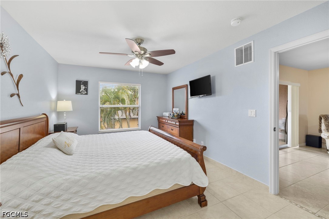 2 Bed Condominium for Sale in Cape Coral, photo 15