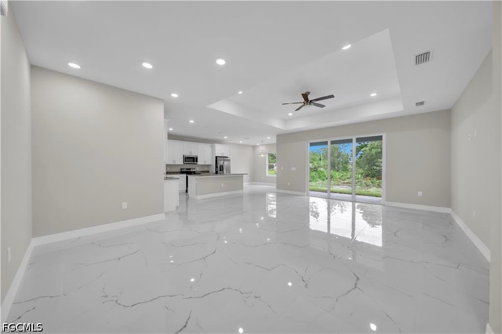 4 Bed SingleFamilyResidence for Sale in Lehigh Acres, photo 15