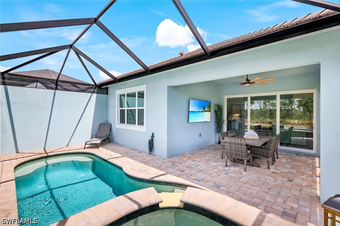 2 Bed Pool Home for Sale in Naples, photo 15